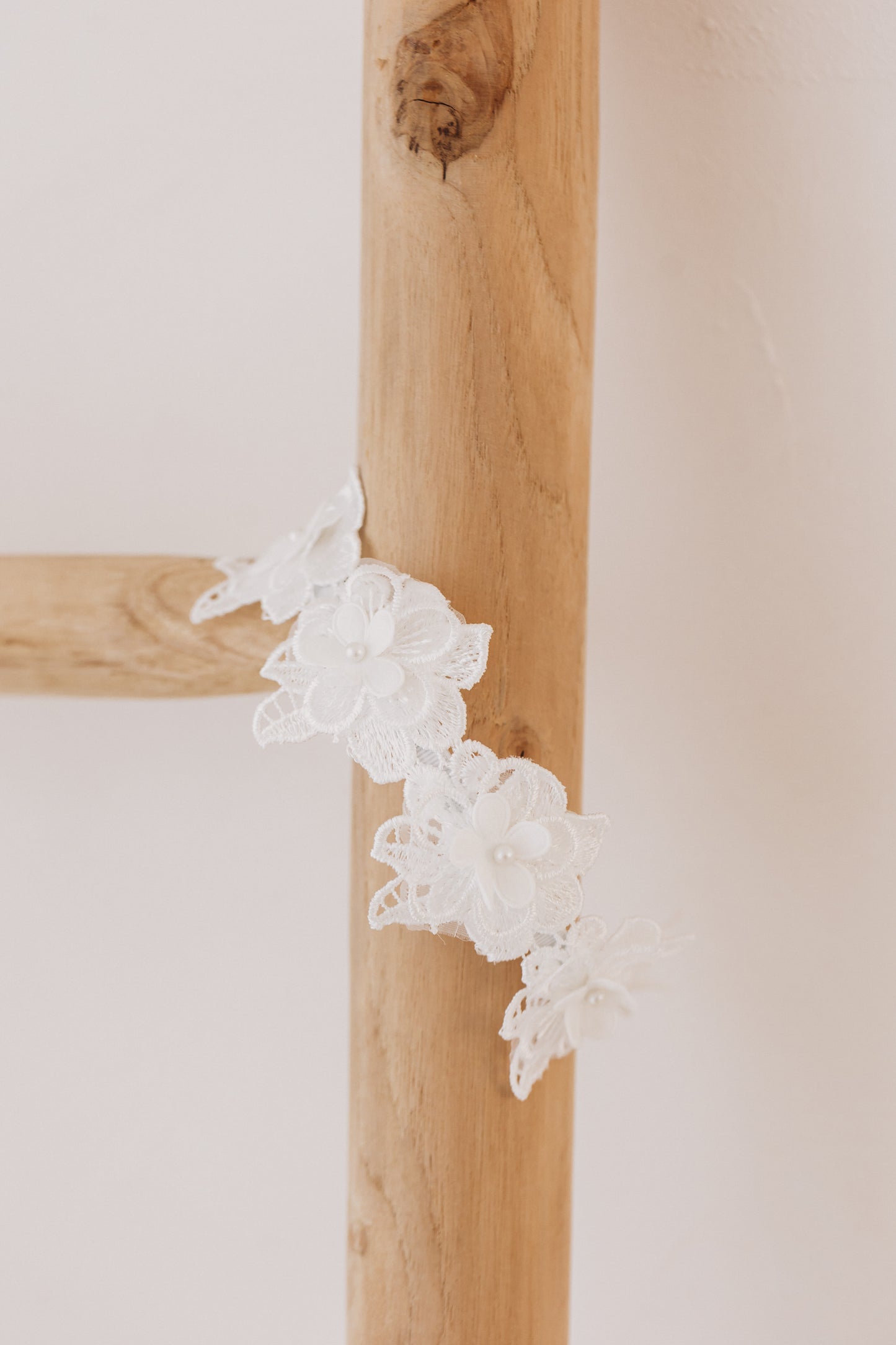 Flower Headband, White