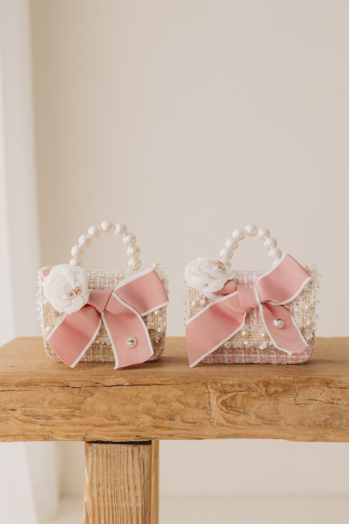 Bow Tweed, Pink